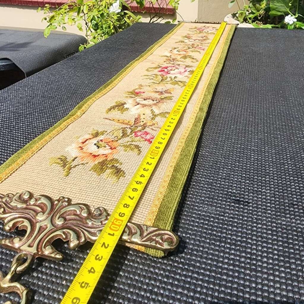 VINTAGE NEEDLEPOINT DOOR KNOCKER OR BELL PULL WITH FLORAL TAPESTRY SOLID BRASS EDGES, BRASS HANDLE