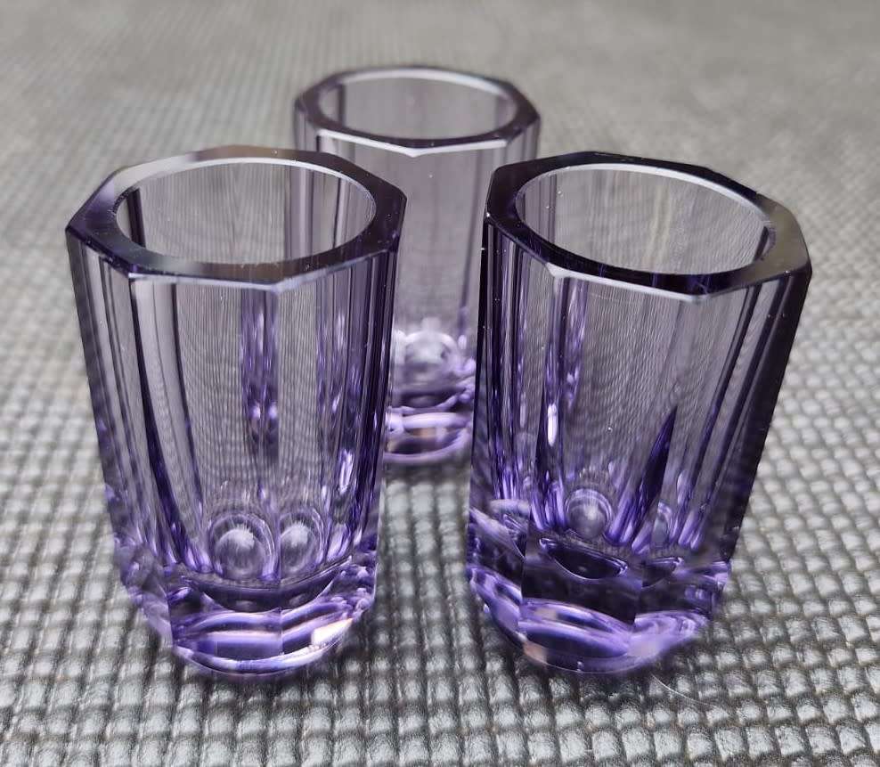 THREE VIOLET ALEXANDRITE SHOT GLASSES