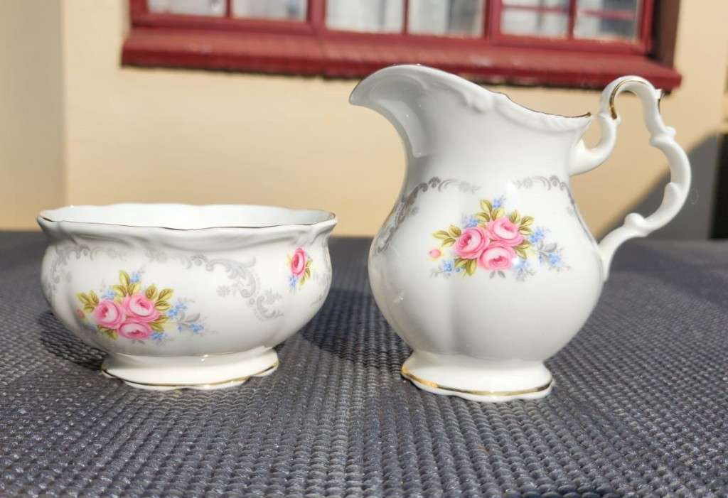 Royal Albert 1969-1980 Beautiful Tranquility Pattern Sugar Pot and Milk Creamer
