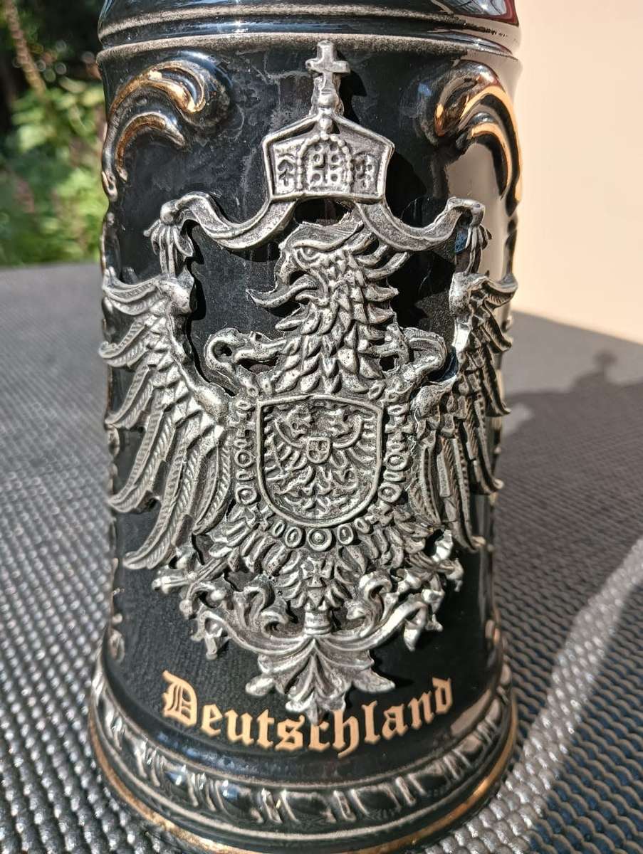 King Germany Limited Edition Black Deutchland 0.5L Beer Stein with Pewter Eagle Badge and 24K Gold A