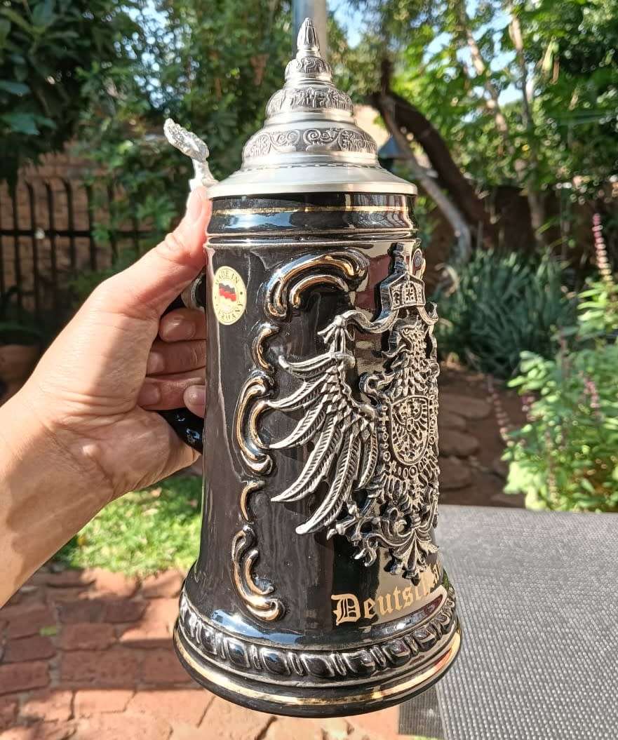 King Germany Limited Edition Black Deutchland 0.5L Beer Stein with Pewter Eagle Badge and 24K Gold A