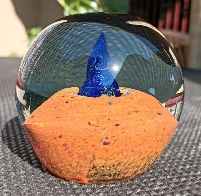 Fascinating Desert Island Glass Paperweight
