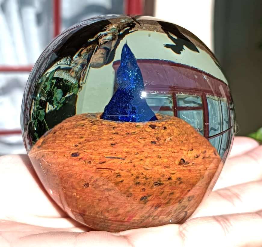 Fascinating Desert Island Glass Paperweight