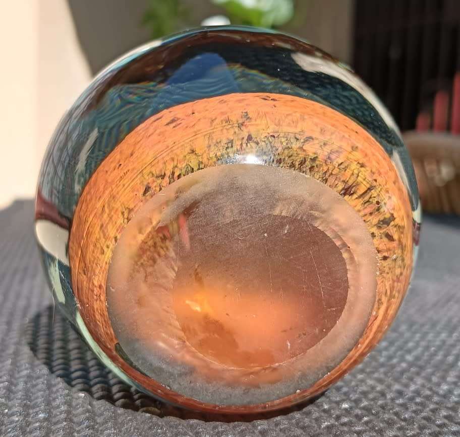 Fascinating Desert Island Glass Paperweight