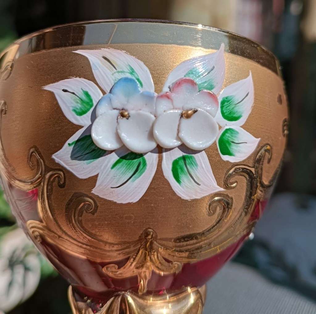 Dazzling set of 6 Bohemian (Czech) Chrystal Tre Fuochi Glasses Hand Painted Enamel Flowers Gold Le