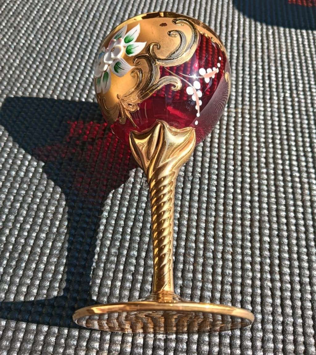 Dazzling set of 6 Bohemian (Czech) Chrystal Tre Fuochi Glasses Hand Painted Enamel Flowers Gold Le