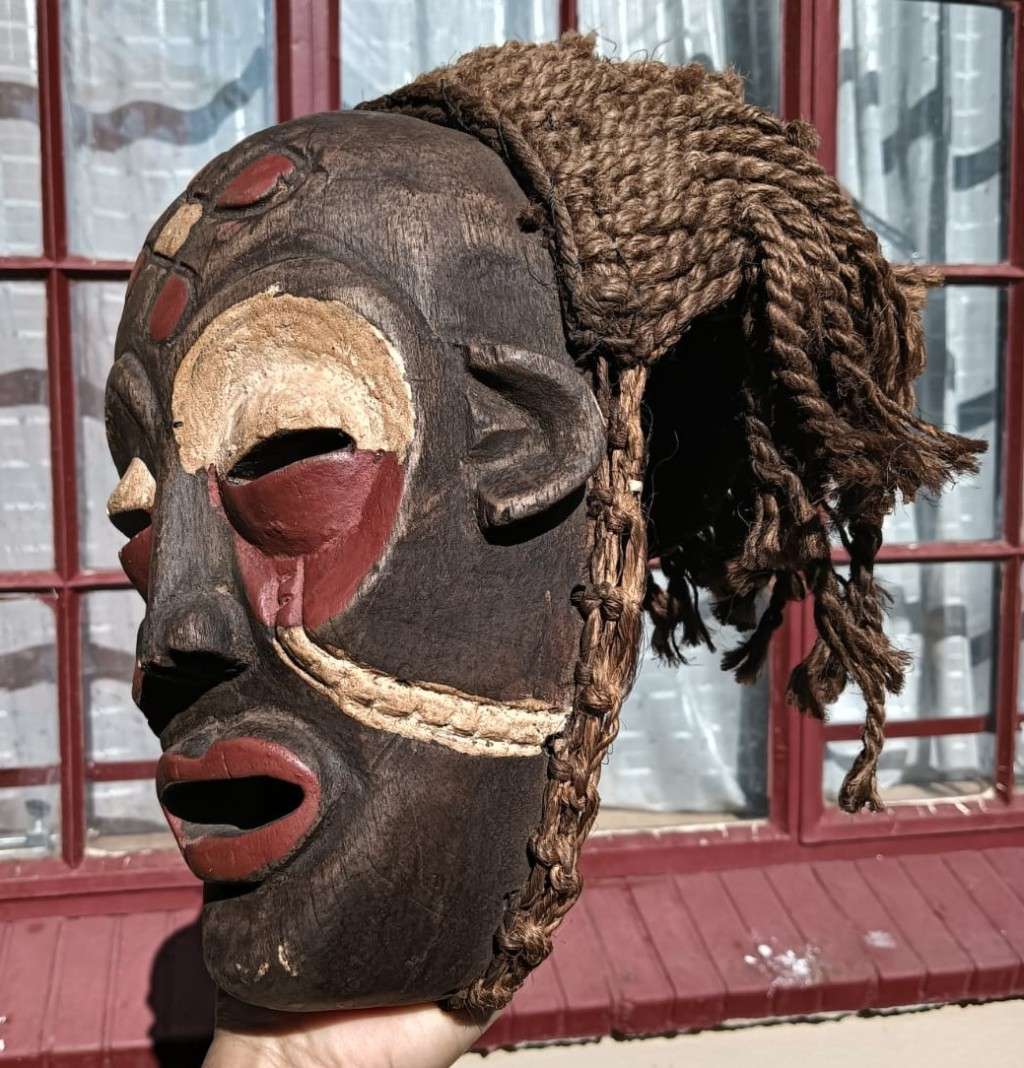 Chokwe Congo Mwana Pwo (Young Girl) Wooden Mask with four-pointed cosmogram symbol on forehead