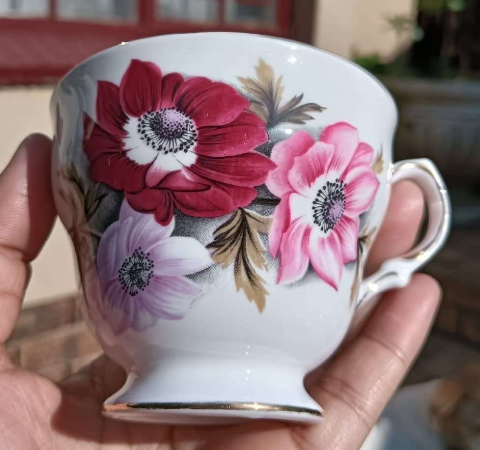 Large 27 Piece Ridgway England Royal Vale Anemones Windflower Pattern Teaset Circa 1956-1964