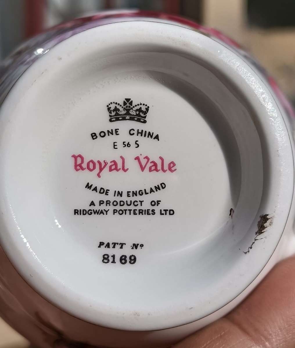 Large 27 Piece Ridgway England Royal Vale Anemones Windflower Pattern Teaset Circa 1956-1964