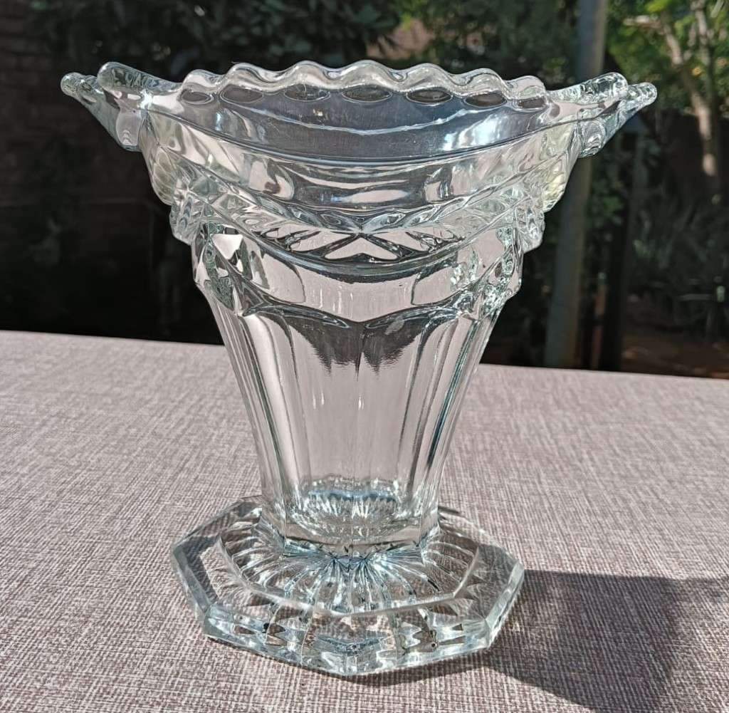 Superb Ringing and Singing Czech Chrystal Trumpet Vase with Hexagonal Base