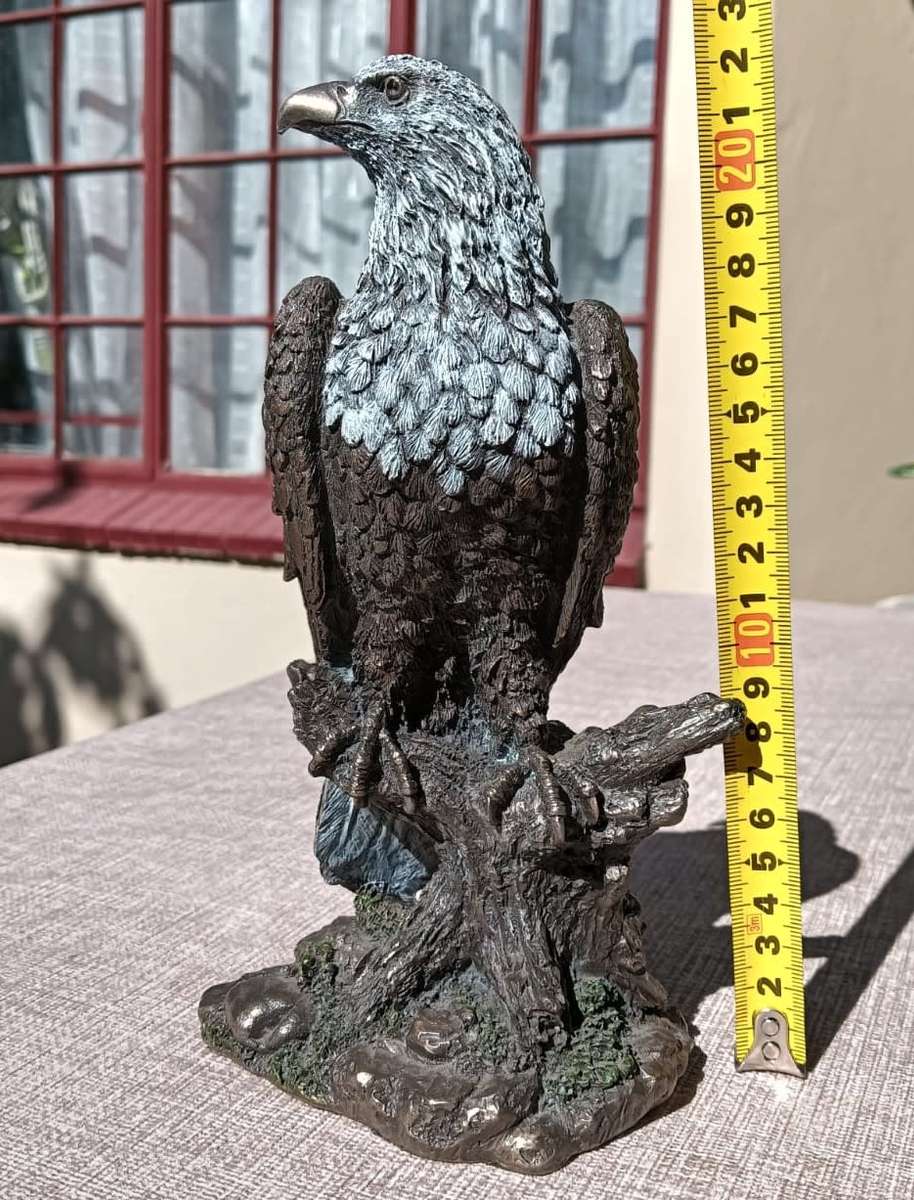 Glaring Cold Cast Bronze African Fish Eagle Sculpture Large 22cm High by Zawadi Knysna South Africa