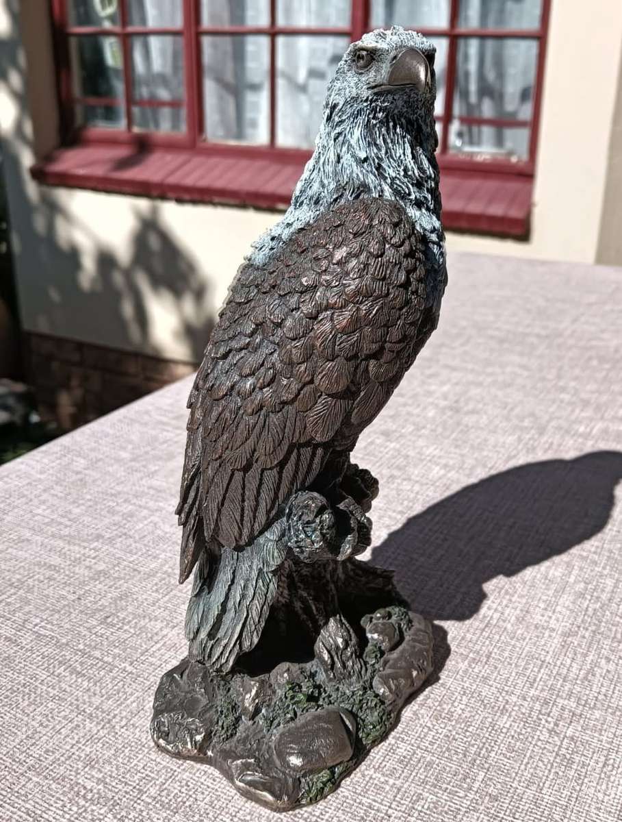 Glaring Cold Cast Bronze African Fish Eagle Sculpture Large 22cm High by Zawadi Knysna South Africa