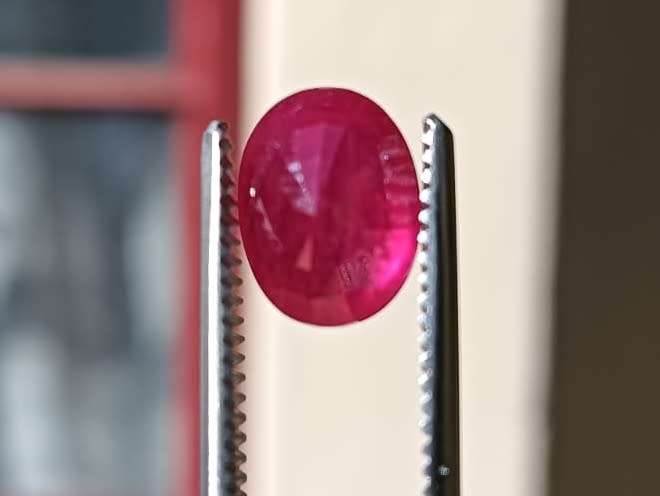 GISA CERTIFIED BLOOD RED 4.55CT RUBY GEMSTONE - UV STRONG RED!  HIGH THERMAL CONDUCTIVITY!