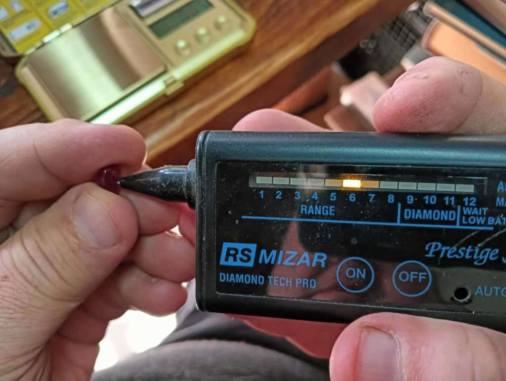 GISA CERTIFIED BLOOD RED 4.55CT RUBY GEMSTONE - UV STRONG RED!  HIGH THERMAL CONDUCTIVITY!