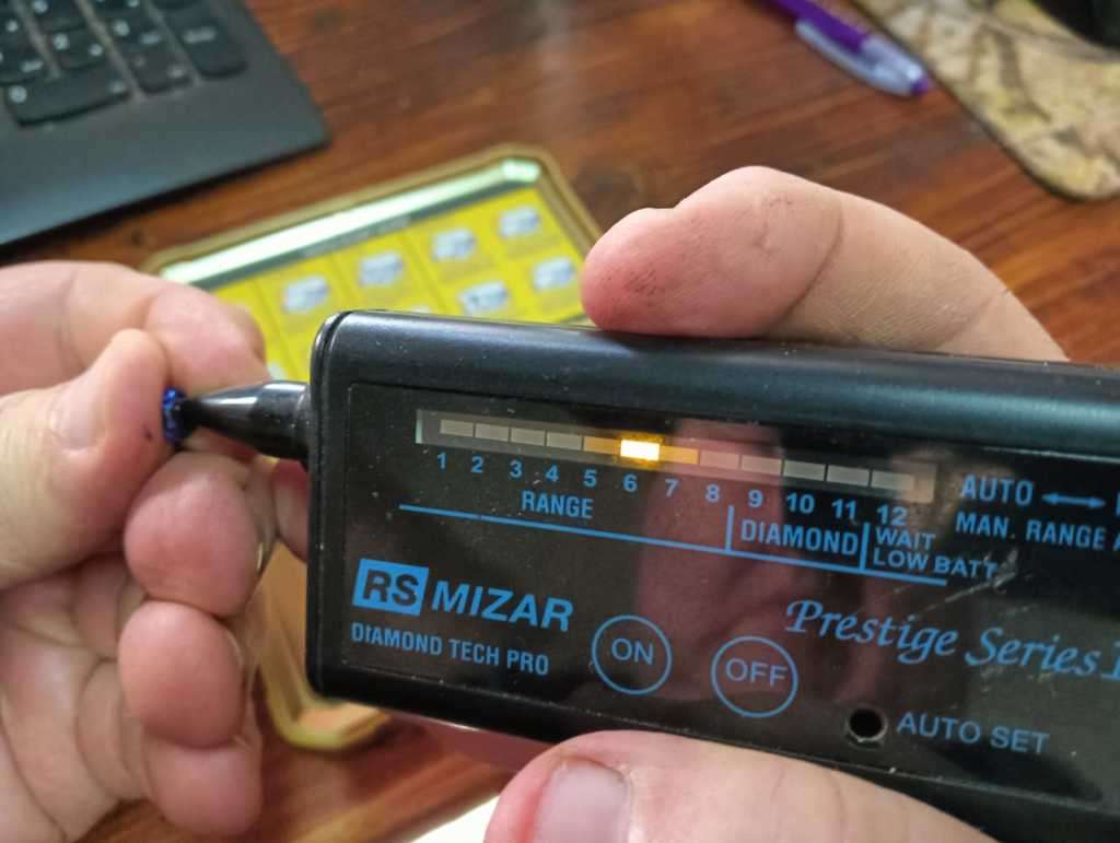 FABULOUS 1.65CT KASHMIR BLUE SAPPHIRE WITH LOVELY OVAL CUT  THERMAL TESTED HIGH!