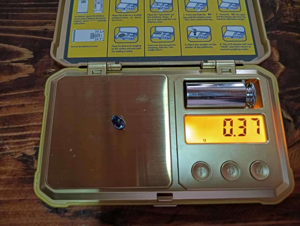 DAZZLING 1.85CT ROYAL BLUE SAPPHIRE WITH LOVELY OVAL CUT  THERMAL TESTED HIGH!