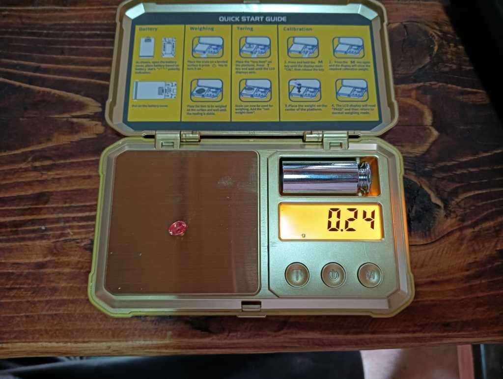 GLORIOUS ORANGE 1.20CT SAPPHIRE GEMSTONE WITH LOVELY OVAL CUT  UV RED!  THERMAL HIGH