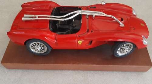 Ferrari 250 Testa Rossa 1957 Red Burago Model Car