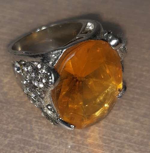 Sparkling Rhinestones Dress Ring