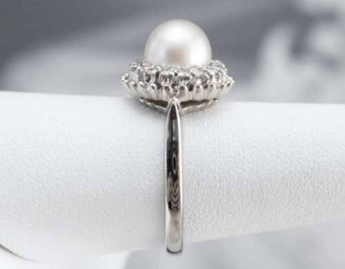 Beautiful Pearl Ring