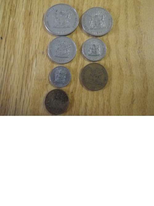 1977 Coat of Arms 1,2,5,10,20,50,R1 coins.
