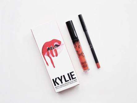 Kylie Lip Kit 22