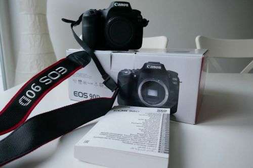 Canon 90D