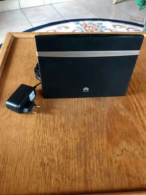 Huawei B525 LTE WiFi Router - Black