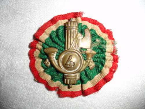 Italian MSVN helmet badge WW2
