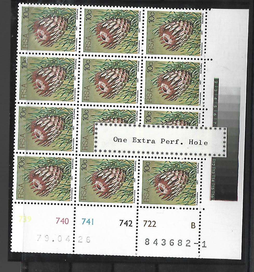 RSA- 3de definitive Proteas SACC 427- Variety - Control with extra perf hole.