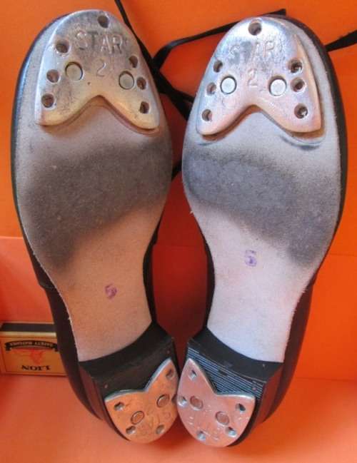 LADIES TAP DANCE SHOES SIZE 5 - HAND MADE BY DANCEWELL