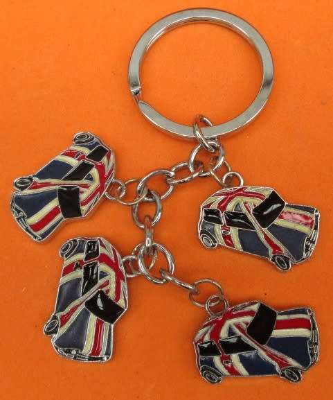 KEYRING WITH 4 MINI'S