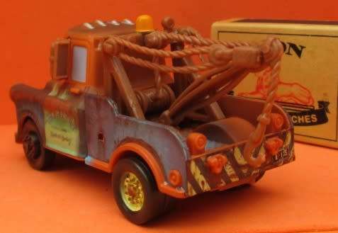 DISNEY/PIXAR - CARS - MATER BLOWING A BUBBLE