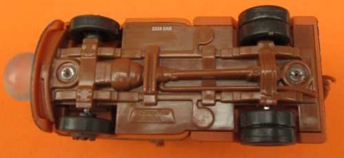 DISNEY/PIXAR - CARS - MATER BLOWING A BUBBLE