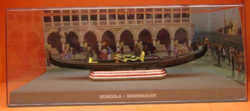 JAMES BOND - BONDOLA - MOONRAKER