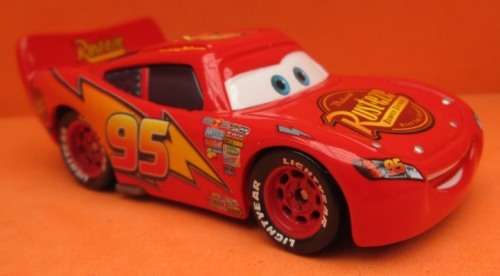 DISNEY / PIXAR - MOVIE CARS - LIGHTNING McQUEEN No 95