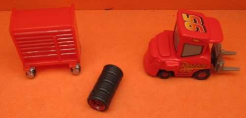 DISNEY / PIXAR - MOVIE CARS - MY NAME IS NOT CHUCK McQUEEN PITTY