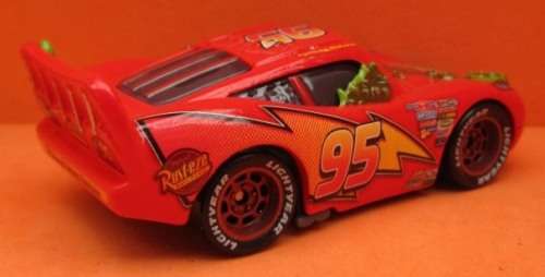 DISNEY / PIXAR - MOVIE CARS - CACTUS McQUEEN