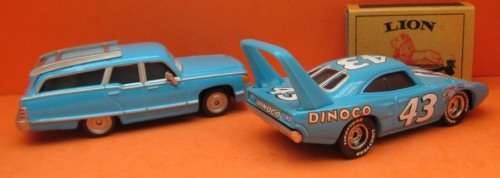 DISNEY / PIXAR - MOVIE CARS - MR AND MRS THE KING