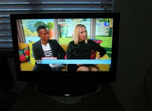 SAMSUNG LCD TV - SERIES 3 - 19 INCH SCREEN