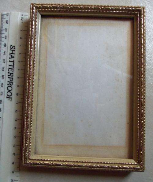 PHOTO FRAME