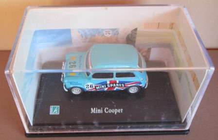 CARARAMA 1/76 - MINI COOPER (RACING) - "26 MINI SPARES"