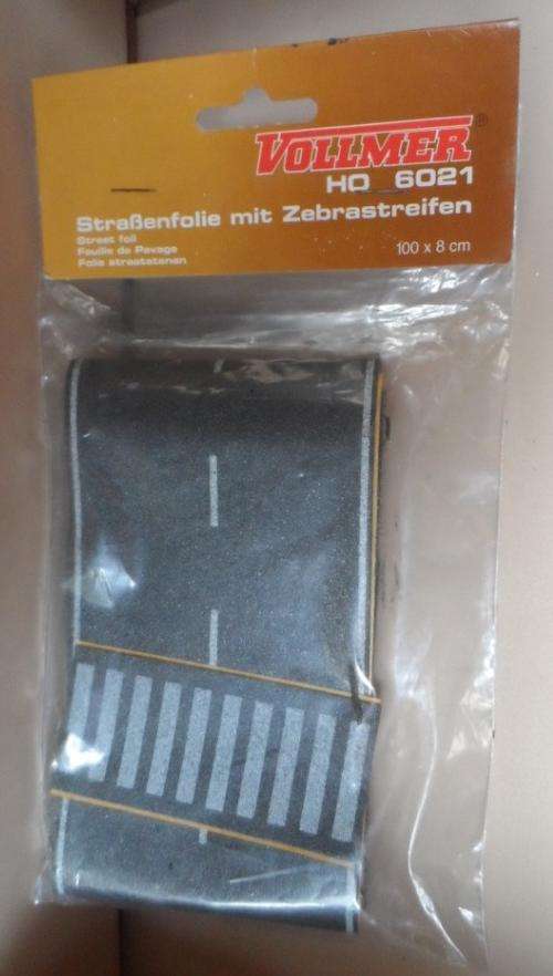 VOLLMER 6021 - HO SCALE - ROAD SURFACE WITH MARKINGS