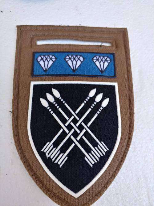 32 BN TUPPERWARE FLASH POMFRET ERA