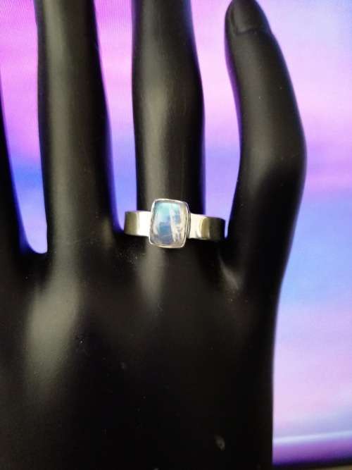 925 silver ring with real MOONSTONE semi precious stones size 9