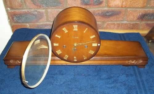 Mint condition vintage Hermle Westminster chime mantel clock.