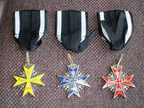 PRUSSIA Pour le Mérite Blue Medal German Order Cross brass copy