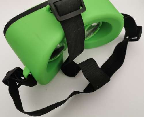 Waterproof Virtual Reality (VR) Headset for your Smartphone (CLEARANCE)