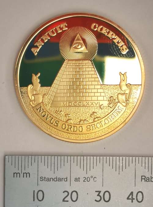 Gold Freemason`s Commemorative Coin (CLEARANCE)