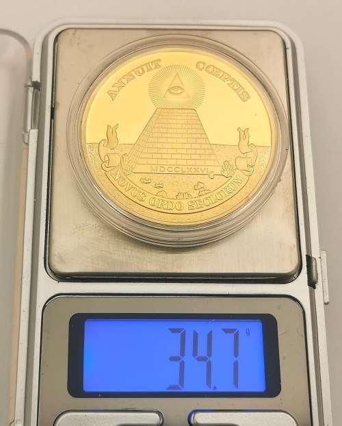 Gold Freemason`s Commemorative Coin (CLEARANCE)